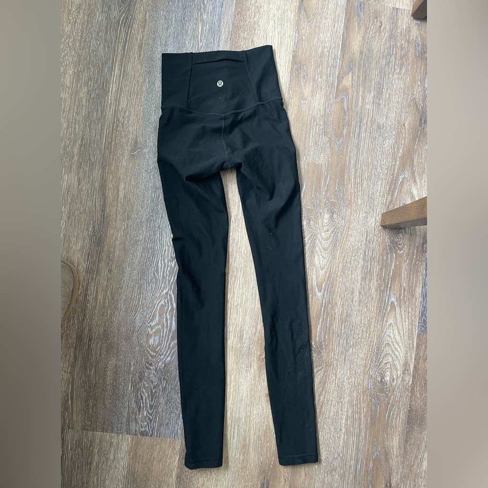 Lululemon leggings.